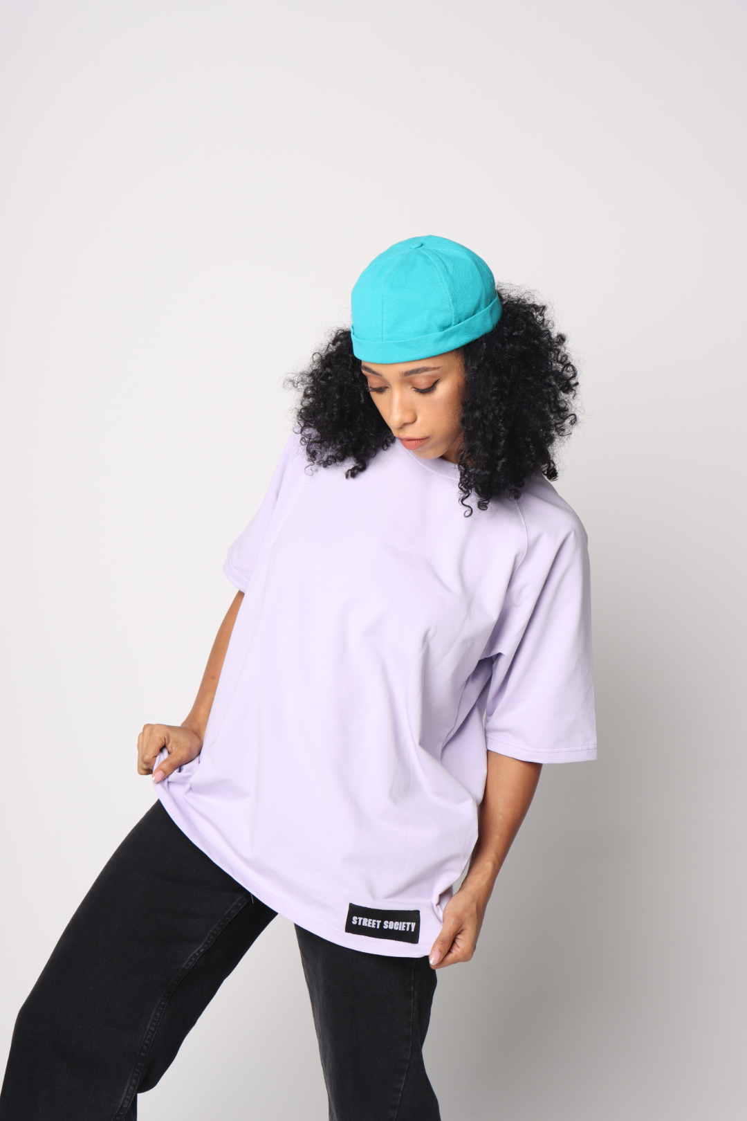 Light Purple T-Shirt & Turquoise Docker Cap