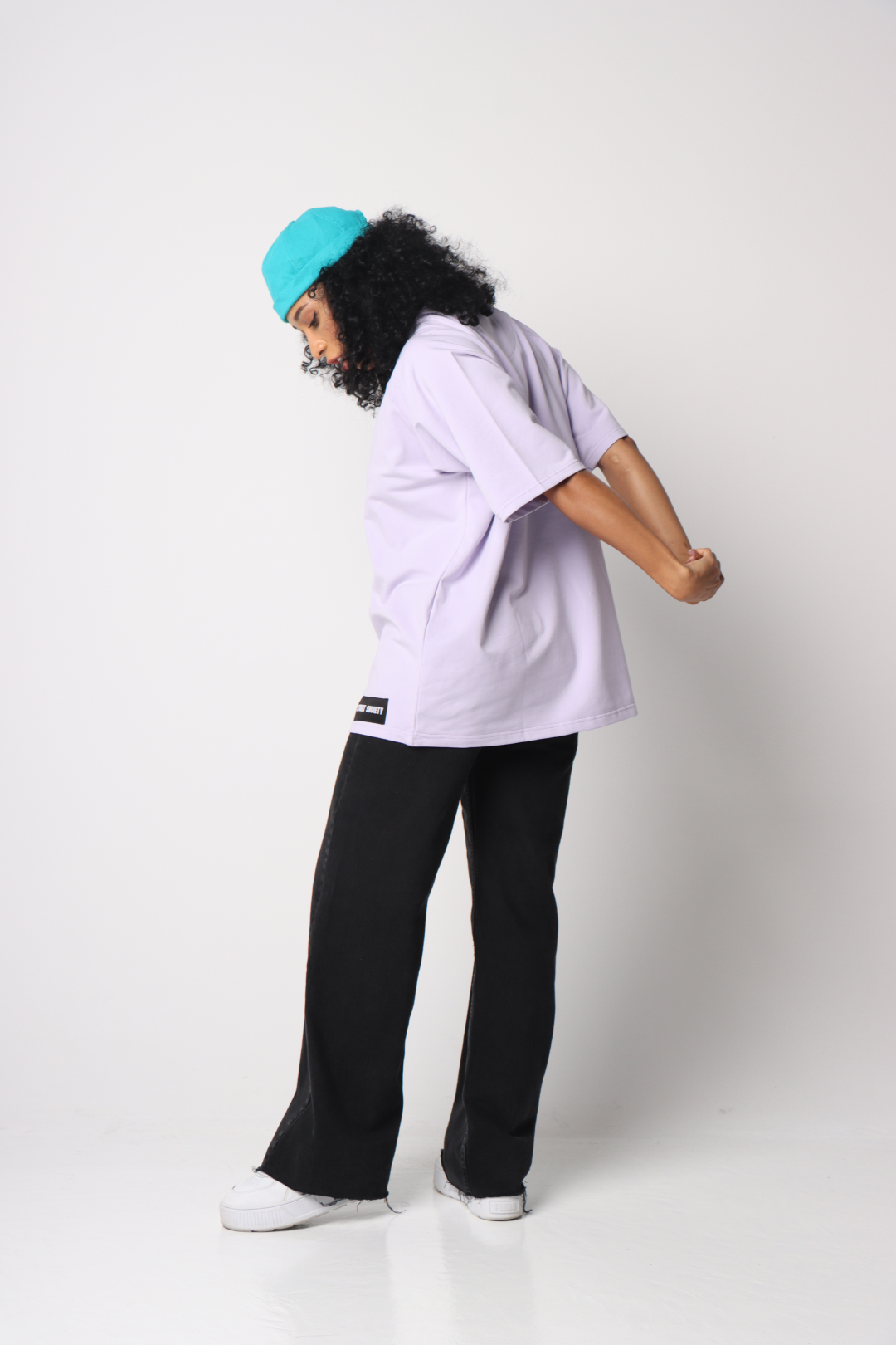 Light Purple T-Shirt & Turquoise Docker Cap