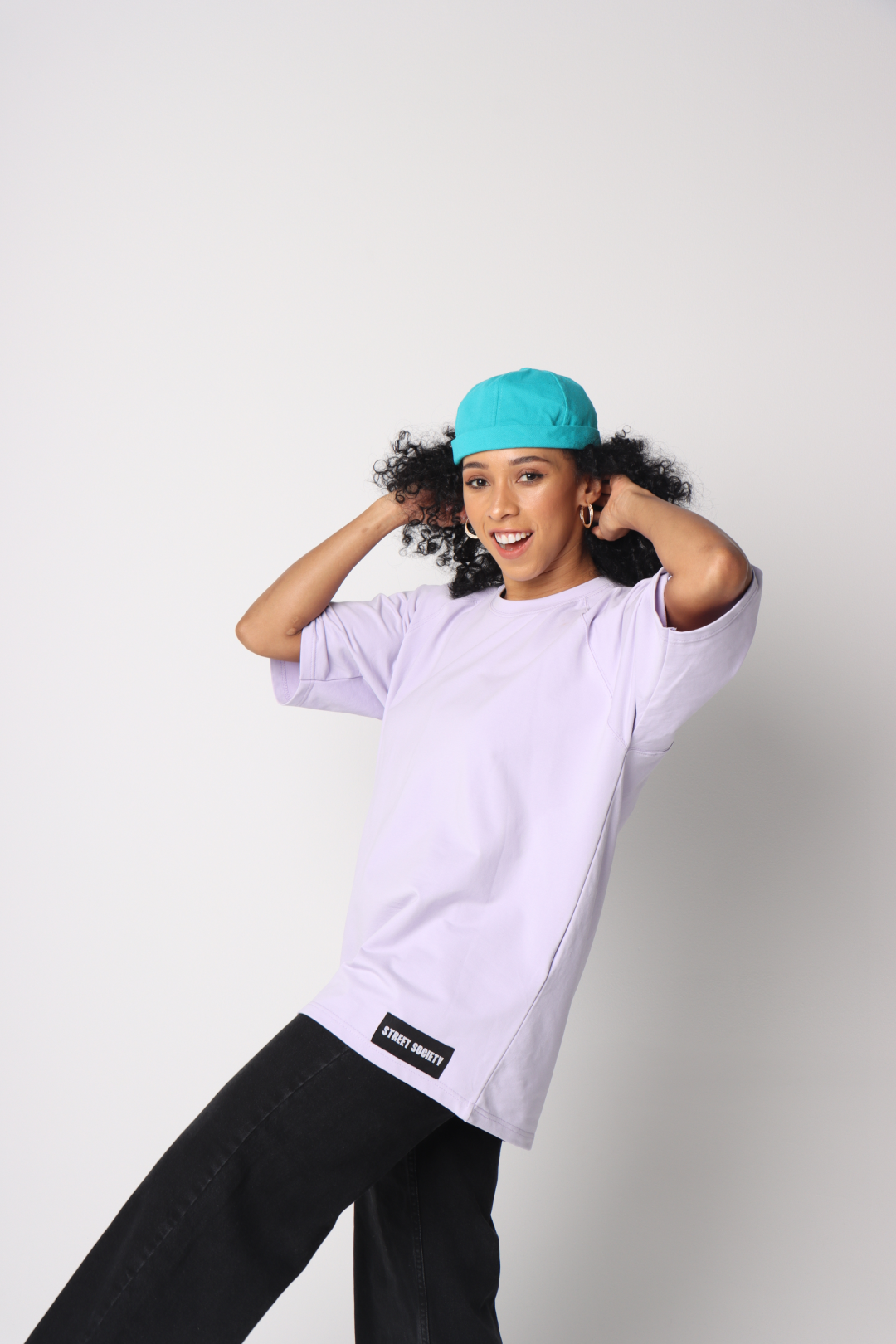 Light Purple T-Shirt & Turquoise Docker Cap